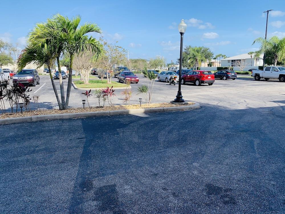 Quality Inn Palm Bay - Melbourne I-95 Extérieur photo